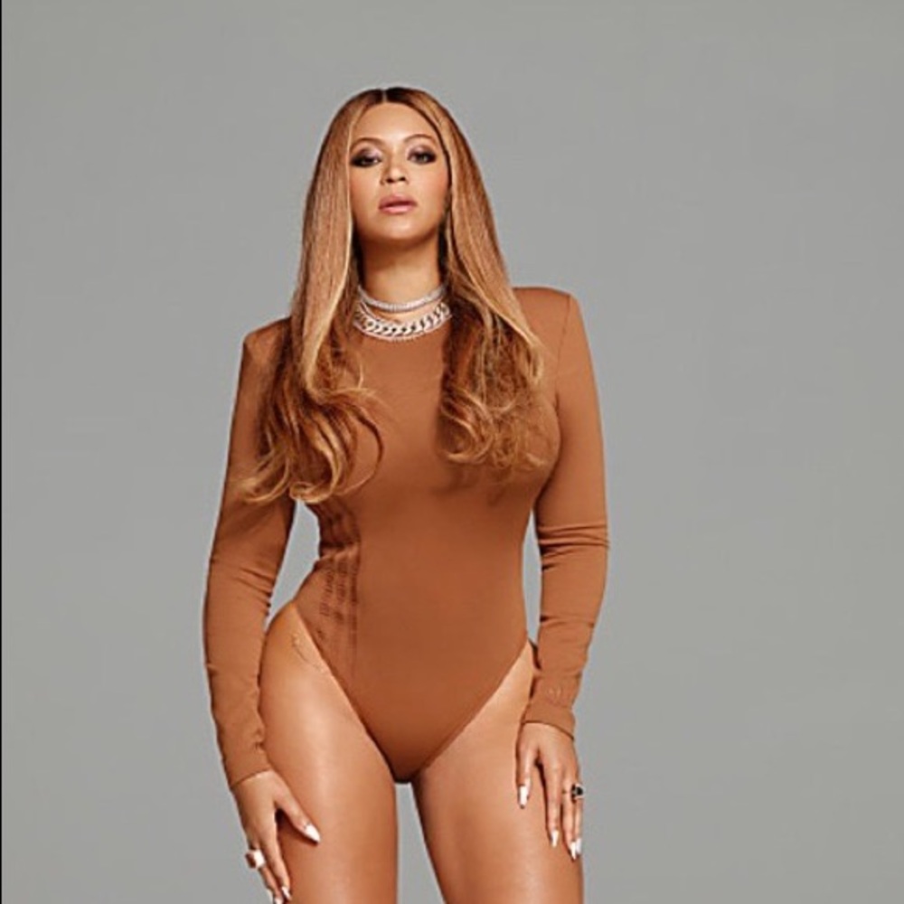 Ivy Park long sleeved Bodysuit.